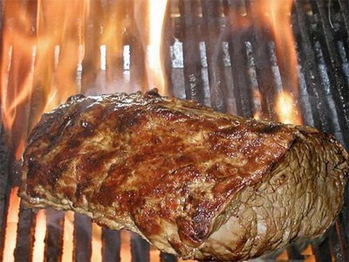 cabrito-grelhado-brasa