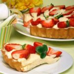 tarte-mousse-chocolate-branco-morangos