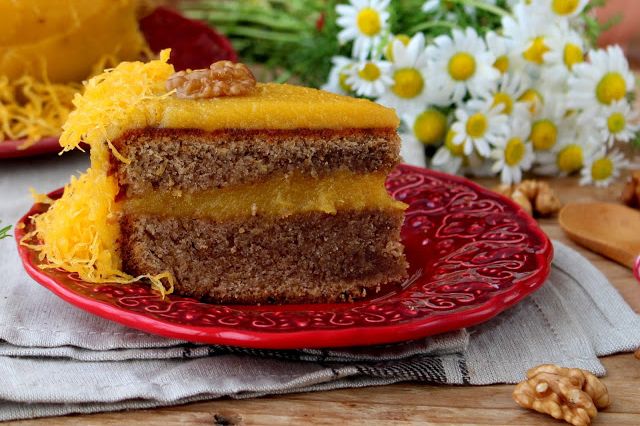 Bolo de Noz com Doce de Ovos da Petiscana